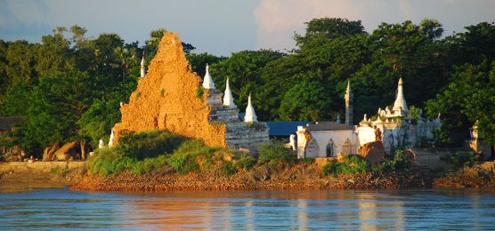 myanmar-am_chindwin1-eva-bazalka-x.jpg